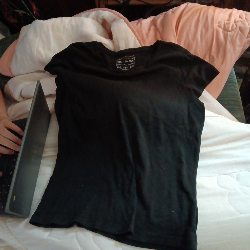 High Sierra Black Crew Neck Shirt